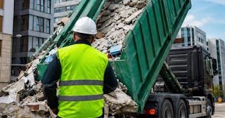 Вывоз строительного мусора в Лыткарине: услуги лицензированной компании — ПроМусор